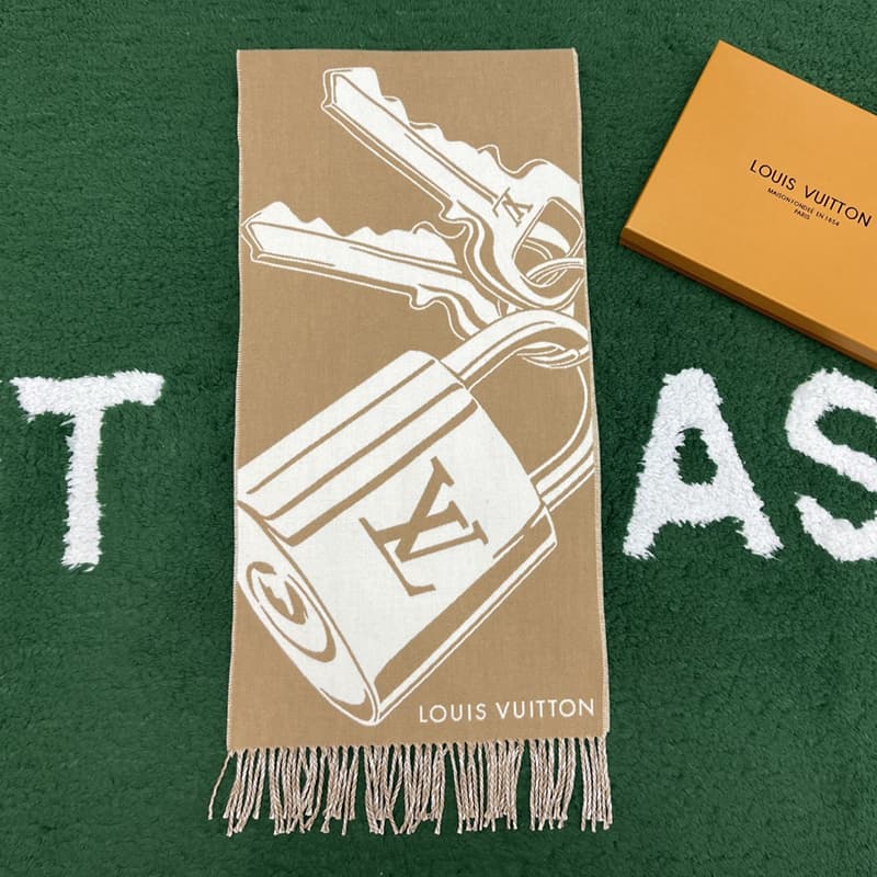 루이비통 락 앤드 키 스카프 M90815