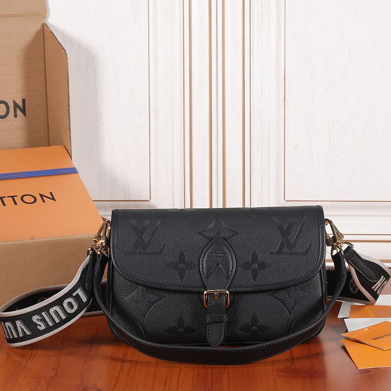 루이비통 다이앤 모노그램 앙프랭뜨 레더 숄더 겸 크로스백 M46386