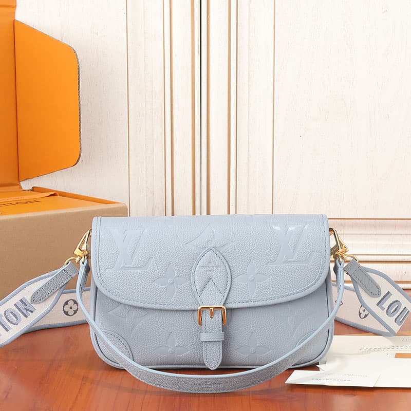 루이비통 다이앤 모노그램 앙프랭뜨 레더 숄더 겸 크로스백 M46846