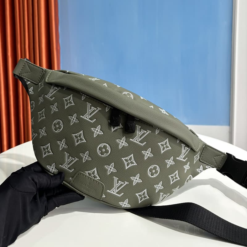 루이비통 디스커버리 범백 그린 쉐도우 모노그램 M12508