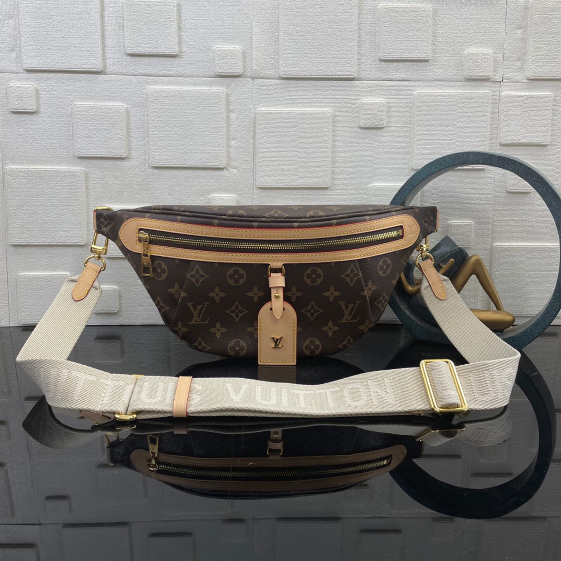 루이비통 모노그램 하이라이즈 범백 M46784