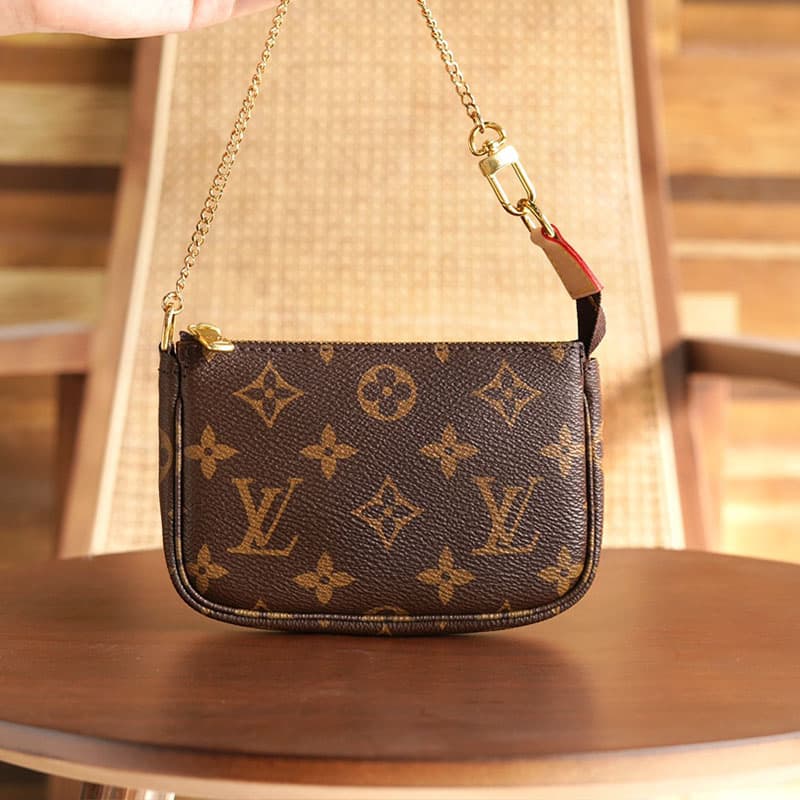 루이비통 미니 포쉐트 악세수아 모노그램 M58009