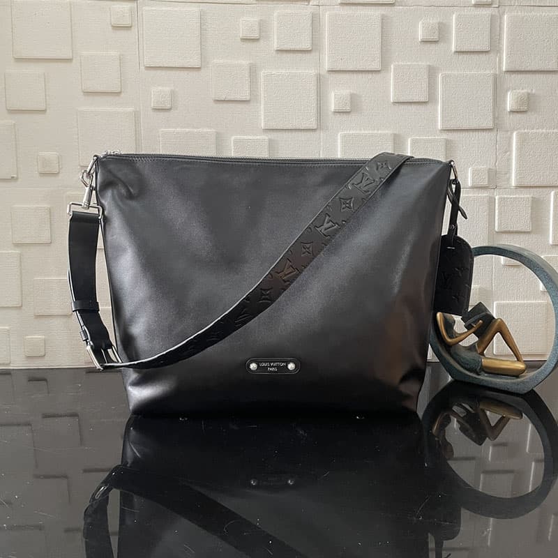 루이비통 배가본드 호보 백 M13986