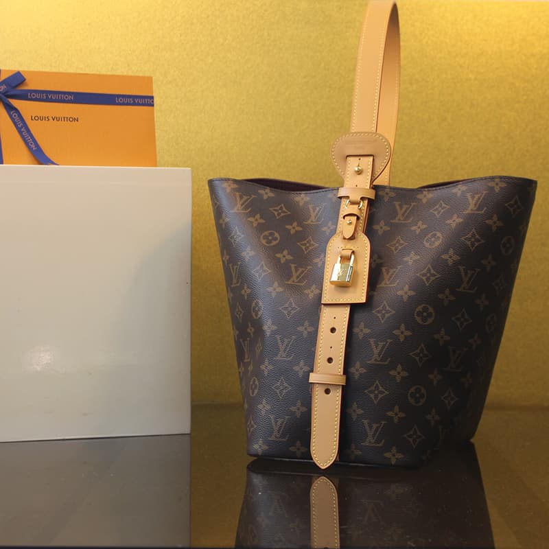 루이비통 올 인 GM 숄더백 모노그램 M12926