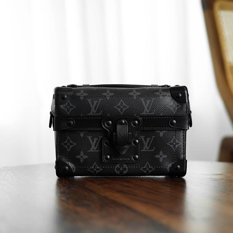 루이비통 이클립스 모노그램 소울 트렁크 백 M11743