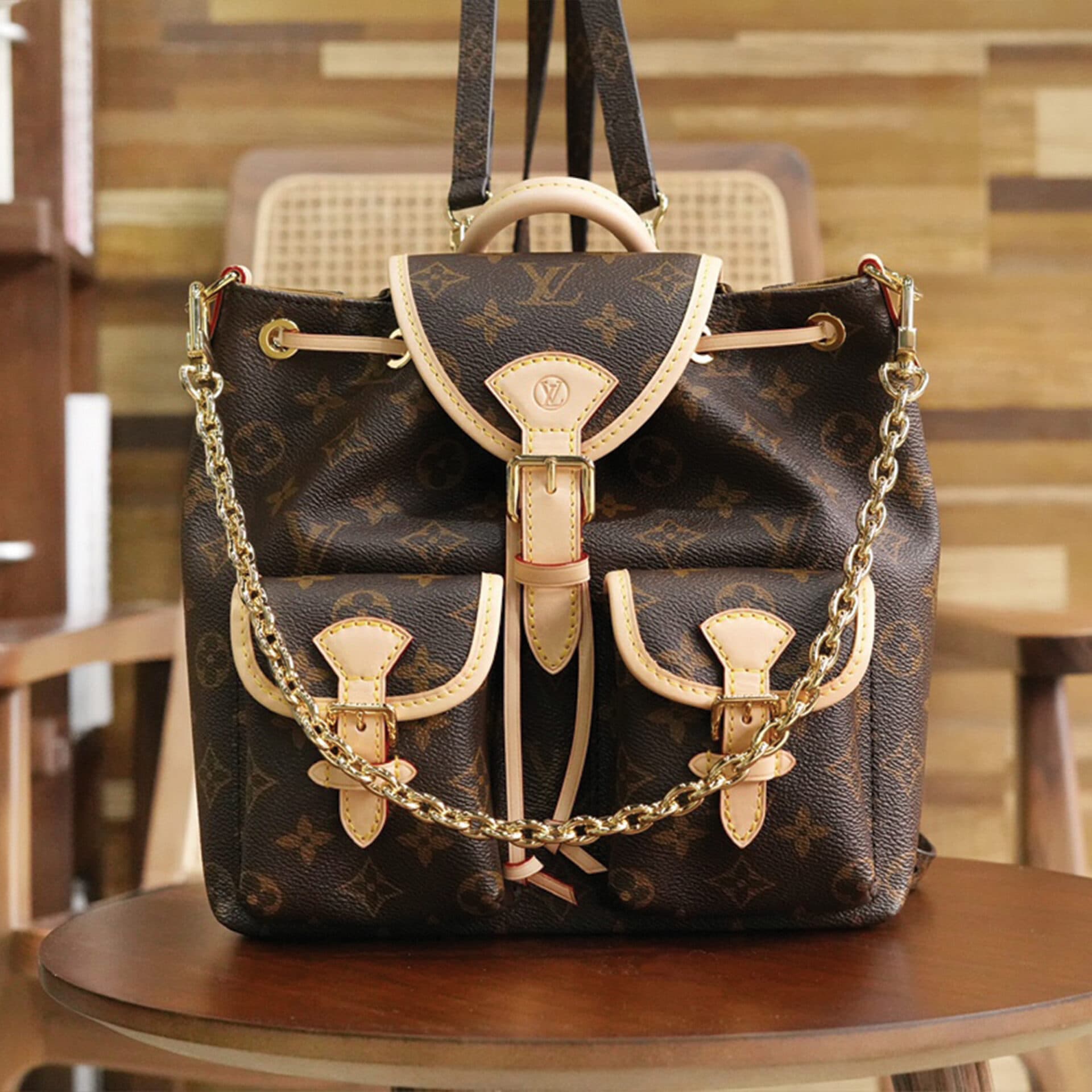 루이비통 익스커션 PM 모노그램 백팩 M46932