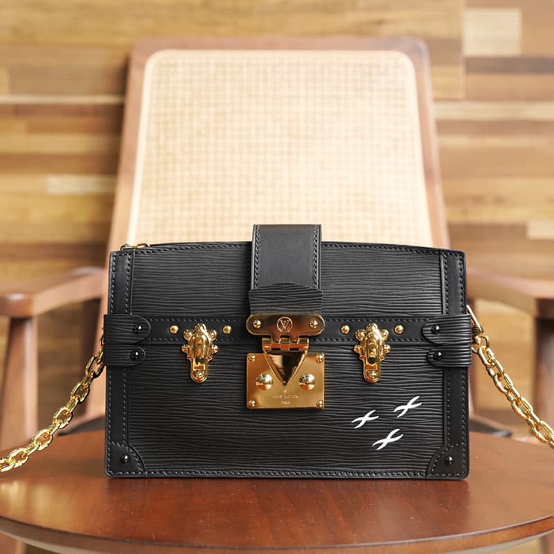 루이비통 트렁크 클러치 M43596