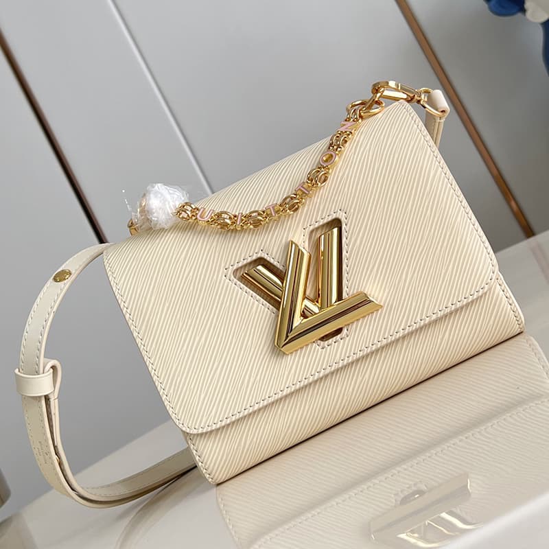 루이비통 트위스트 PM 에삐 M50332