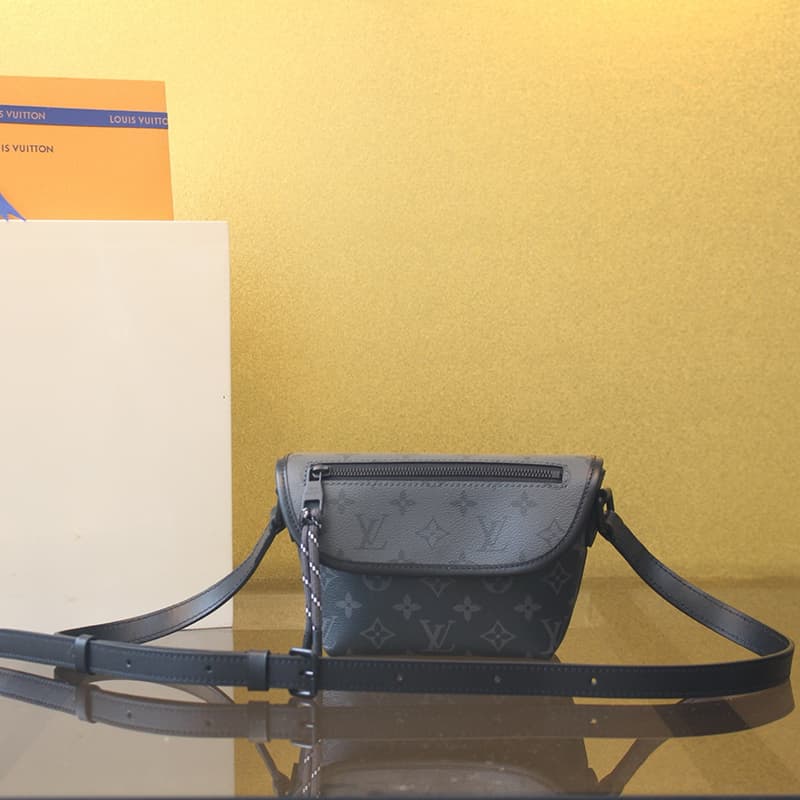 루이비통 펄스 웨어러블 월릿 이클립스 모노그램 M12806