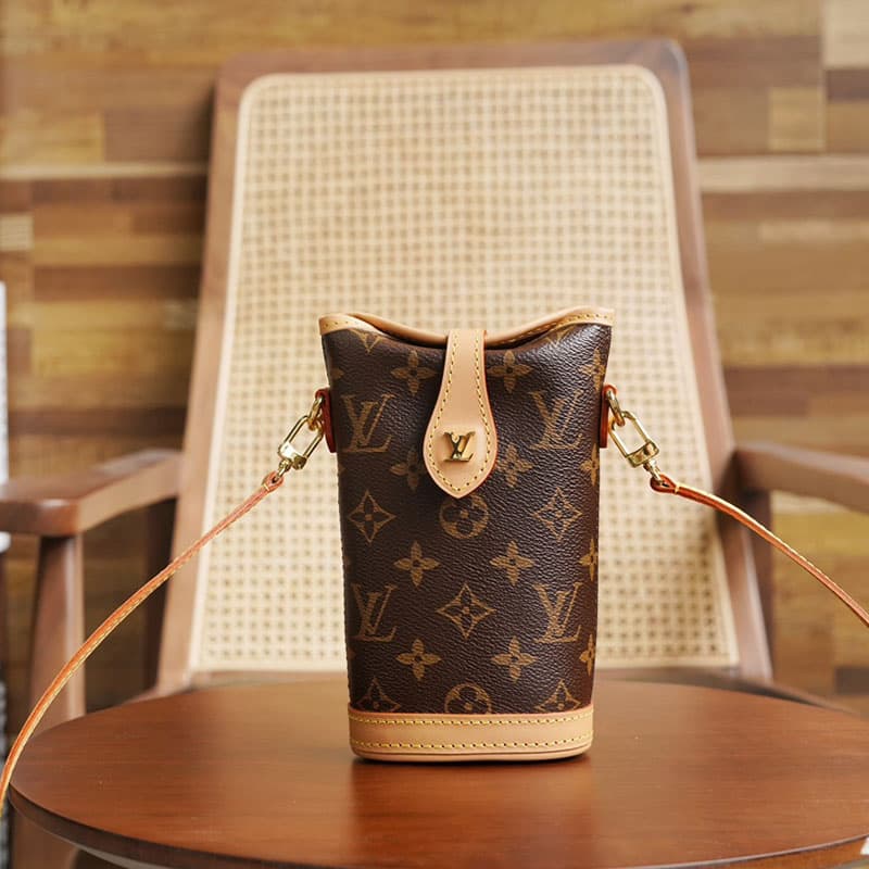 루이비통 폴드 미 모노그램 파우치 백 M80874