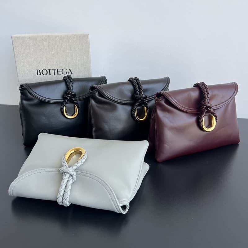 보테가베네타 스몰 리베르타 백 806030