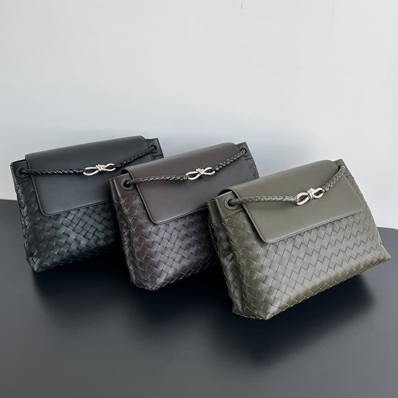 보테가베네타 안디아모 미디엄 메신저백 807715