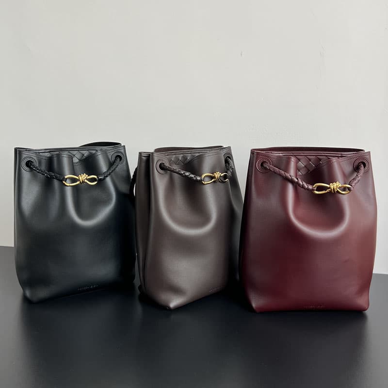 보테가베네타 안디아모 버킷 백 844169