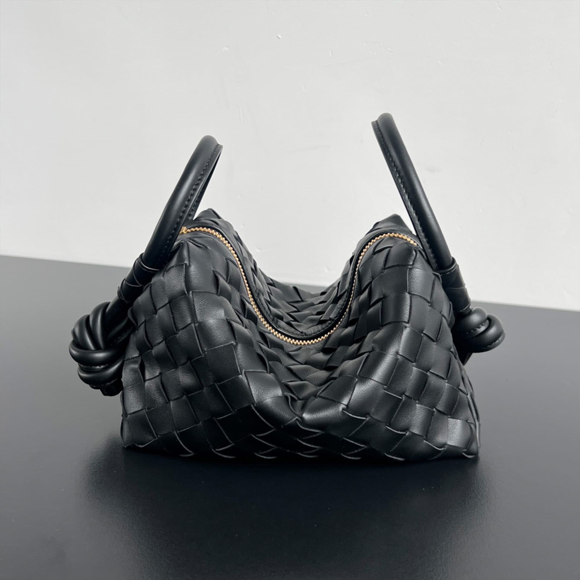 보테가베네타 인트레치아토 스몰 핸드 루프 백 19*12*9CM “3COLOR”