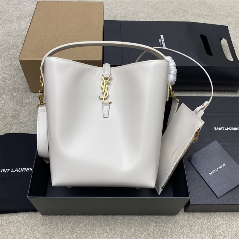 생로랑 LE 5À7 샤이니백 빈티지 화이트 742828