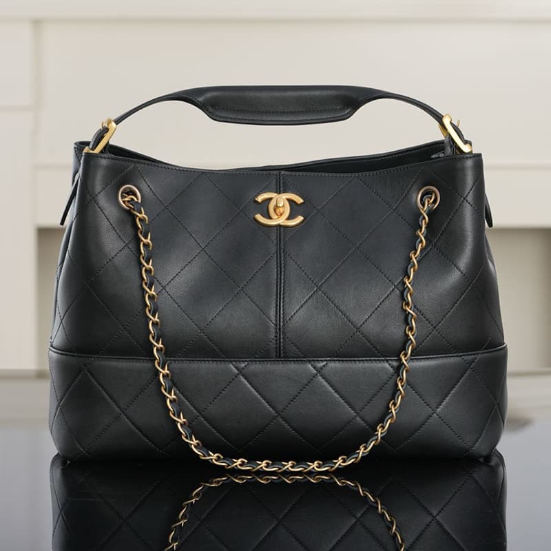 샤넬 카프스킨 골드메탈 25백