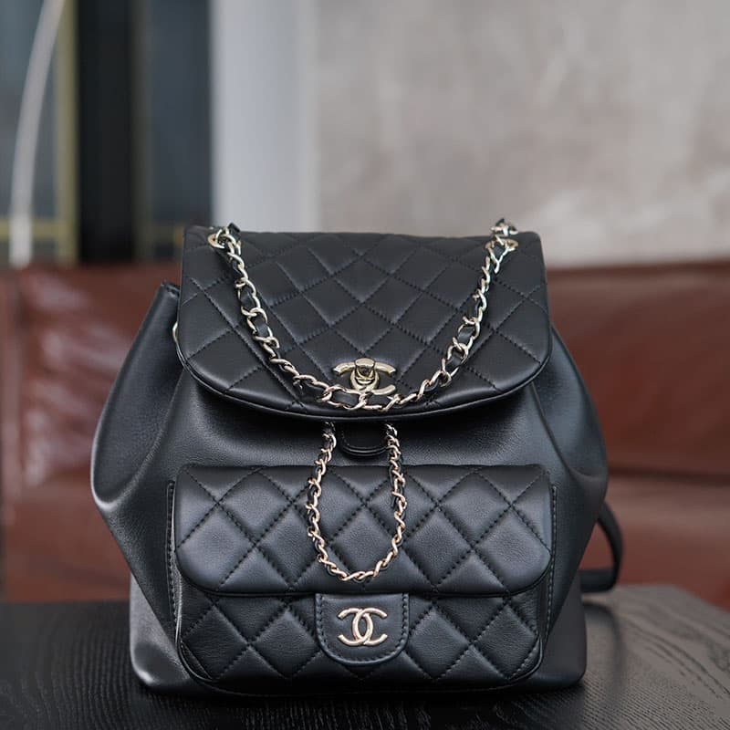 샤넬 24P 듀마 백팩 라지 블랙