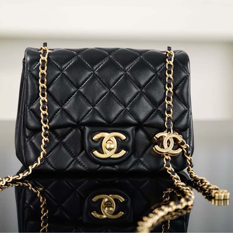 샤넬 25B 쁘띠삭 클래식 플랩 백 골드CC 블랙