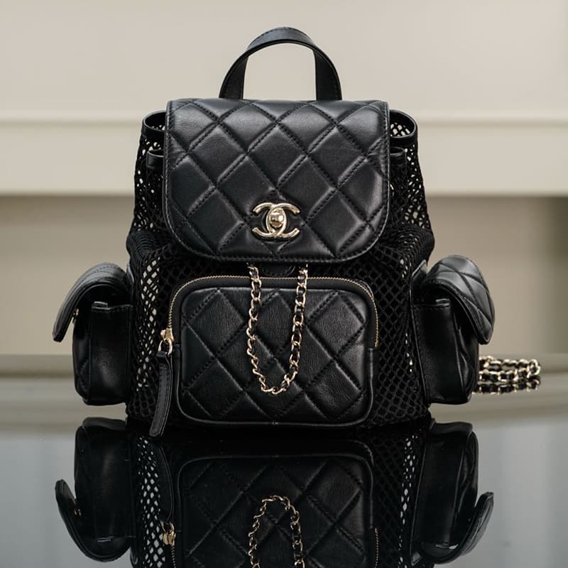 샤넬 25ss 메쉬 샤이니 램스킨 골드 메탈 백팩