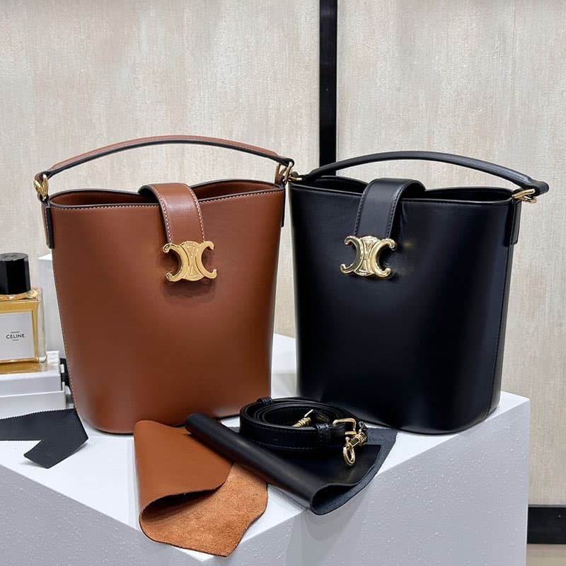 셀린느 루이즈 스몰 숄더백 소프트 카프스킨 119713