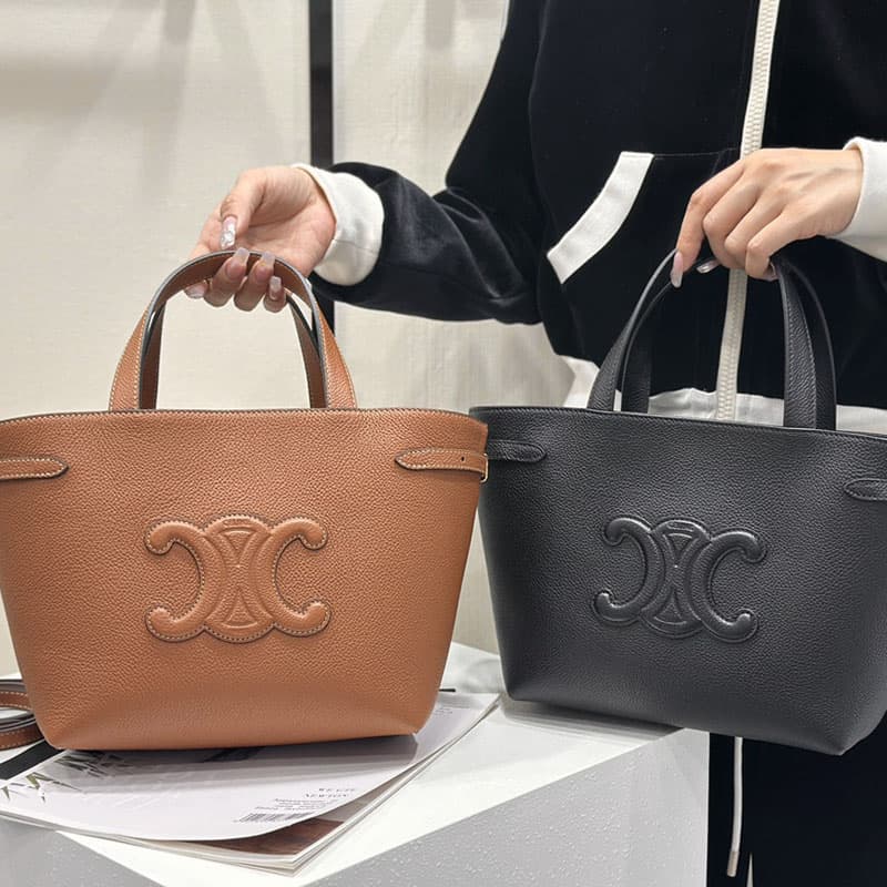 셀린느 미디엄 트리옹프 아나이스 카바스백 그레인 카프스킨 116853