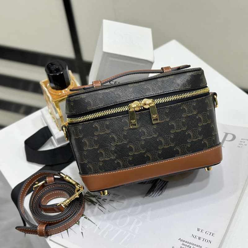 셀린느 트리오페 베니티 토트 숄더백 119462