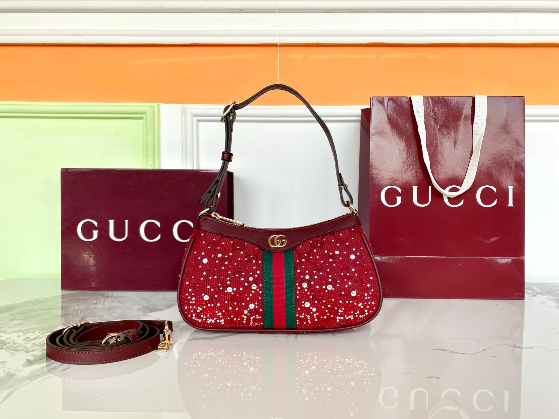 구찌 오피디아 크리스탈 스몰 숄더백