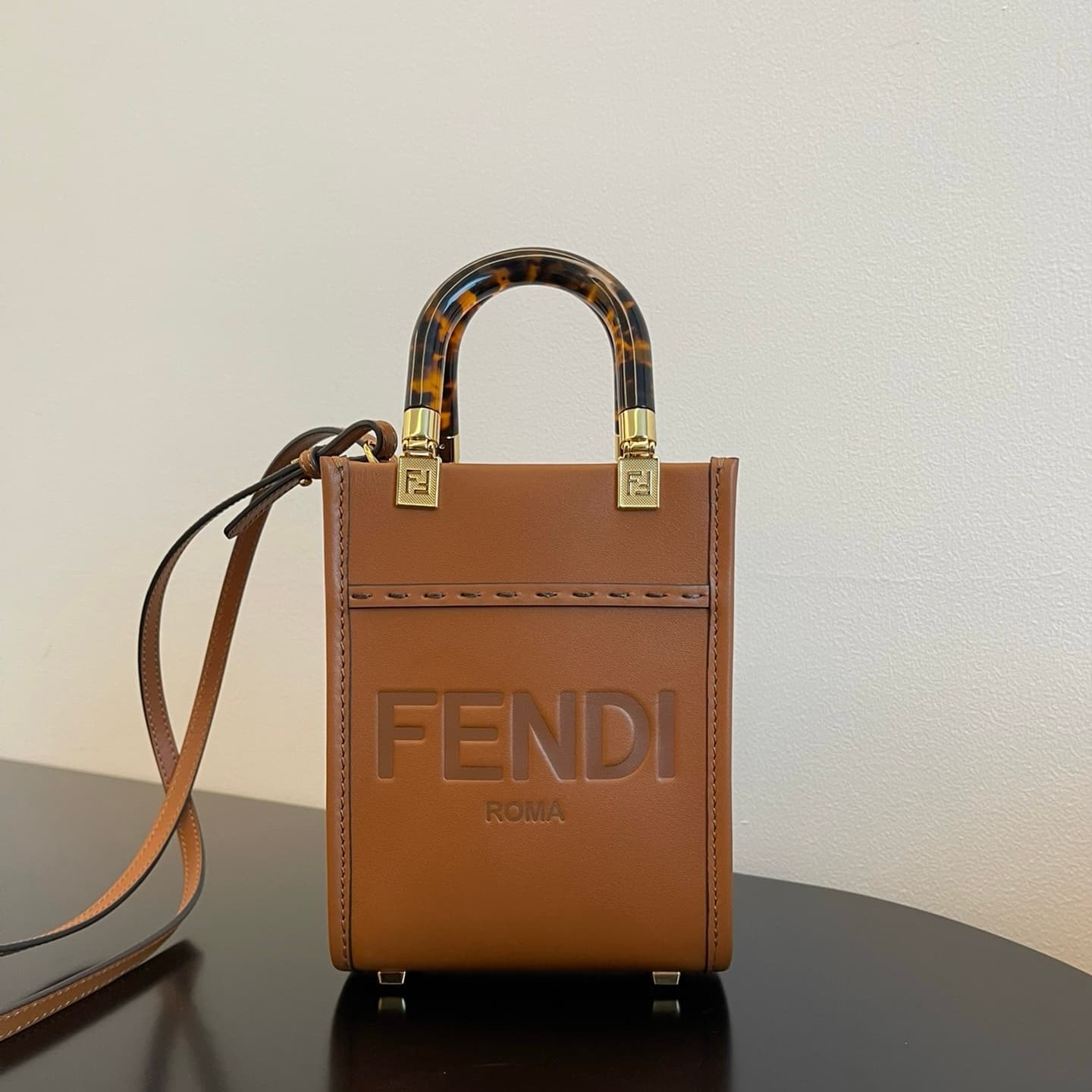 펜디 미니 션샤인 쇼퍼백