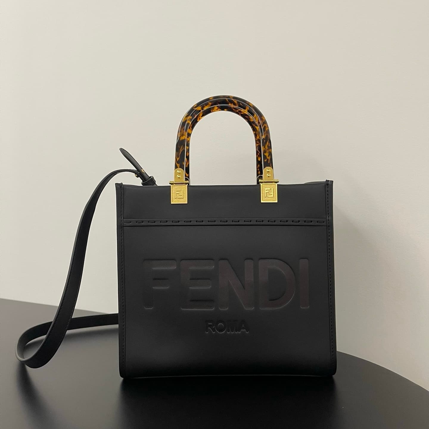 펜디 스몰 션샤인 쇼퍼백