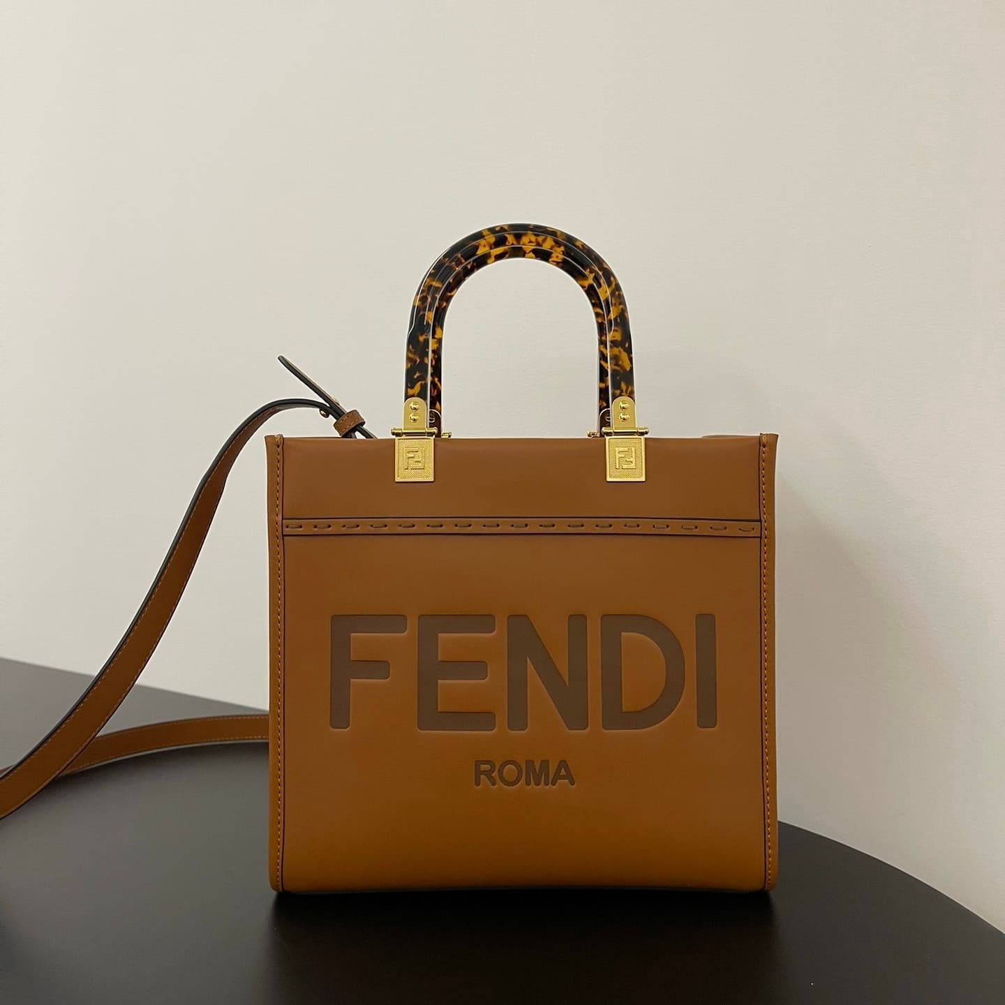 펜디 스몰 션샤인 쇼퍼백