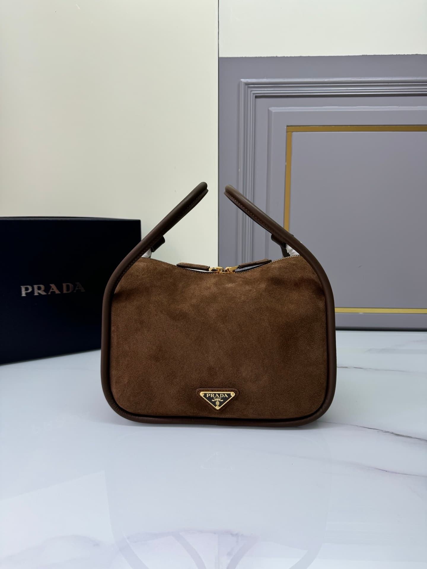 프라다 달링 스웨이드 핸드백