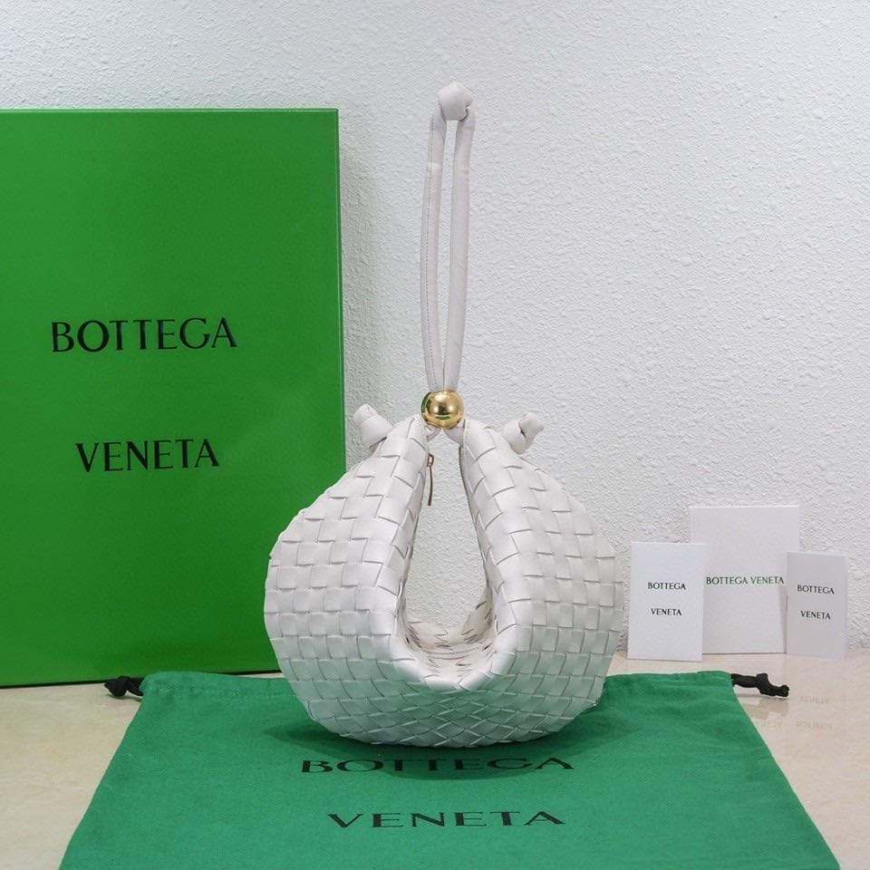 Bottega Veneta Turn Pouch