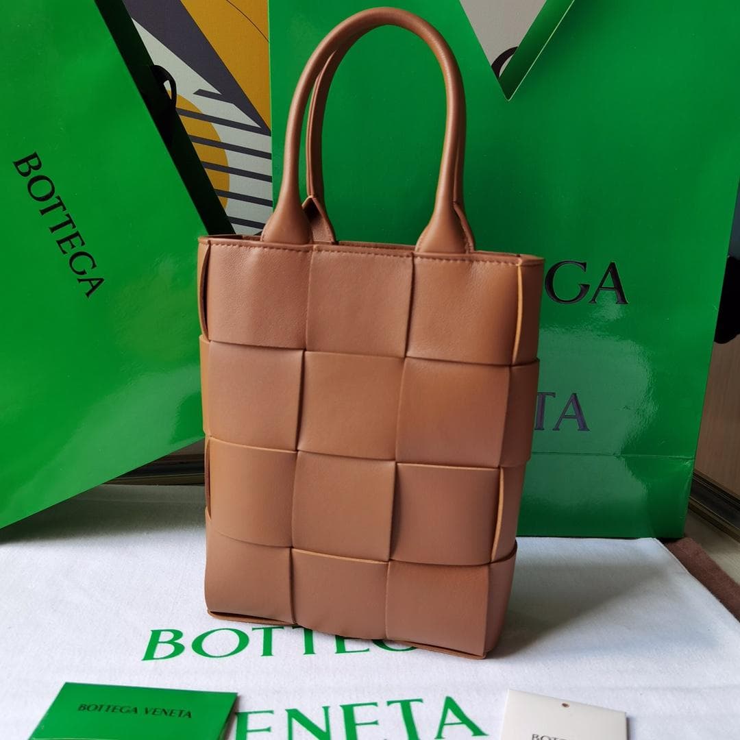 Bottega Veneta intrecio Tote Cross