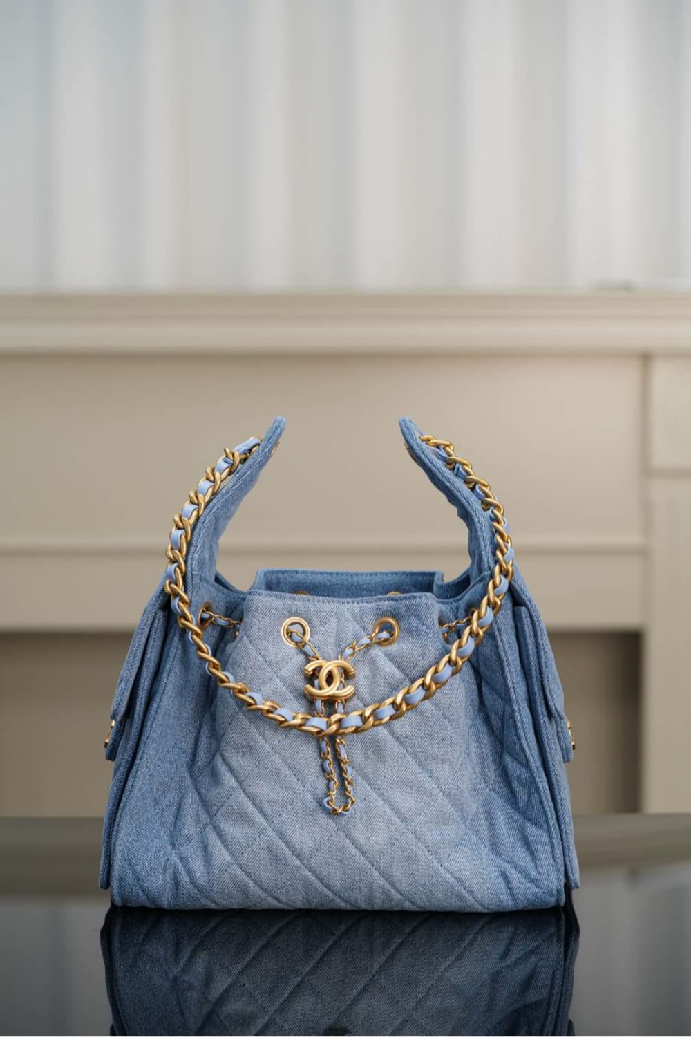 Chanel 25 Hobo Small