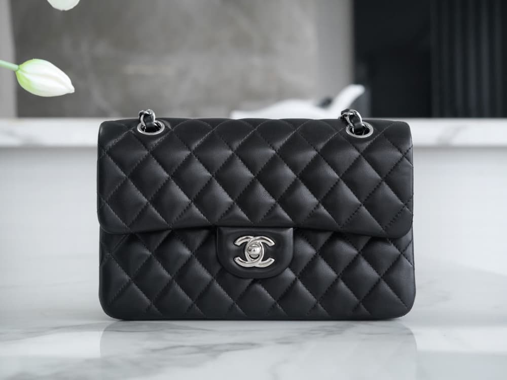 Chanel Classic Small Lam