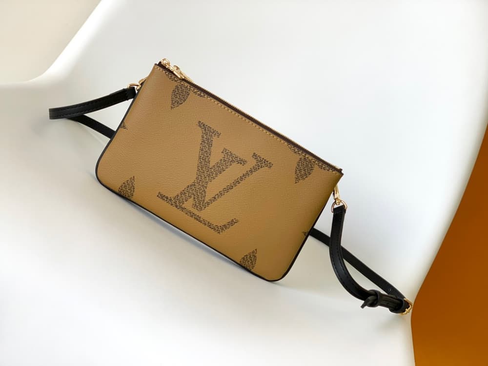 Louis Vuitton Double Zip Pochette