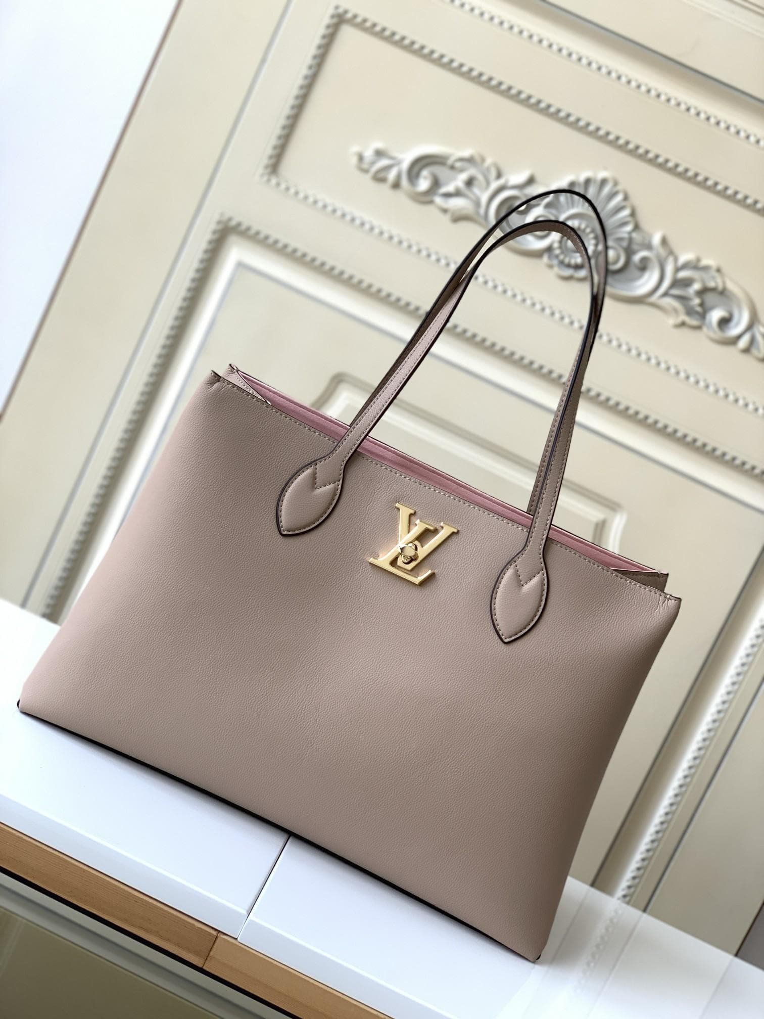 Louis Vuitton Lock Me Shopper