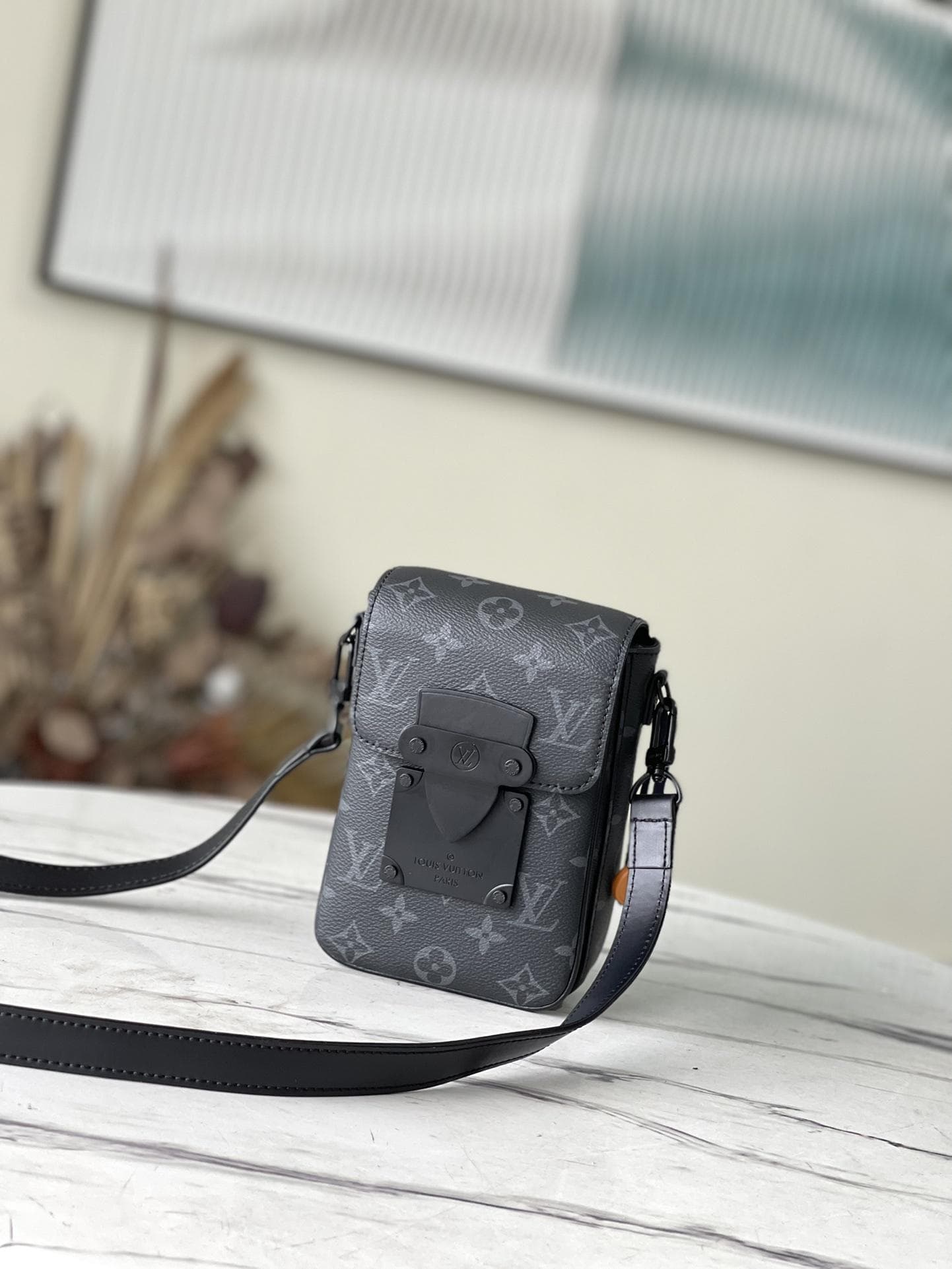 Louis Vuitton S - Lock Vertical Wearable Wallet