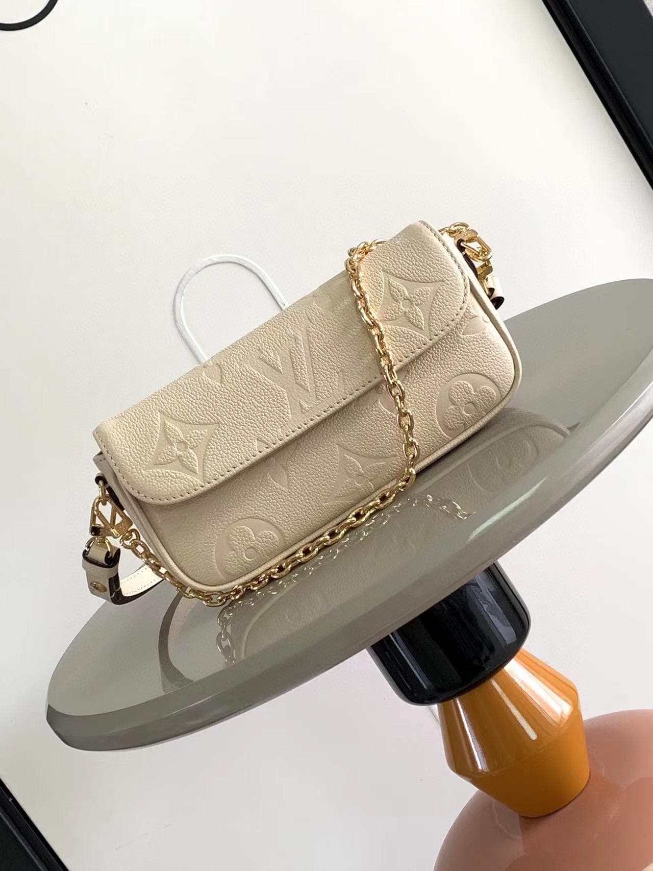 Louis Vuitton Wallet On Chain Ivy
