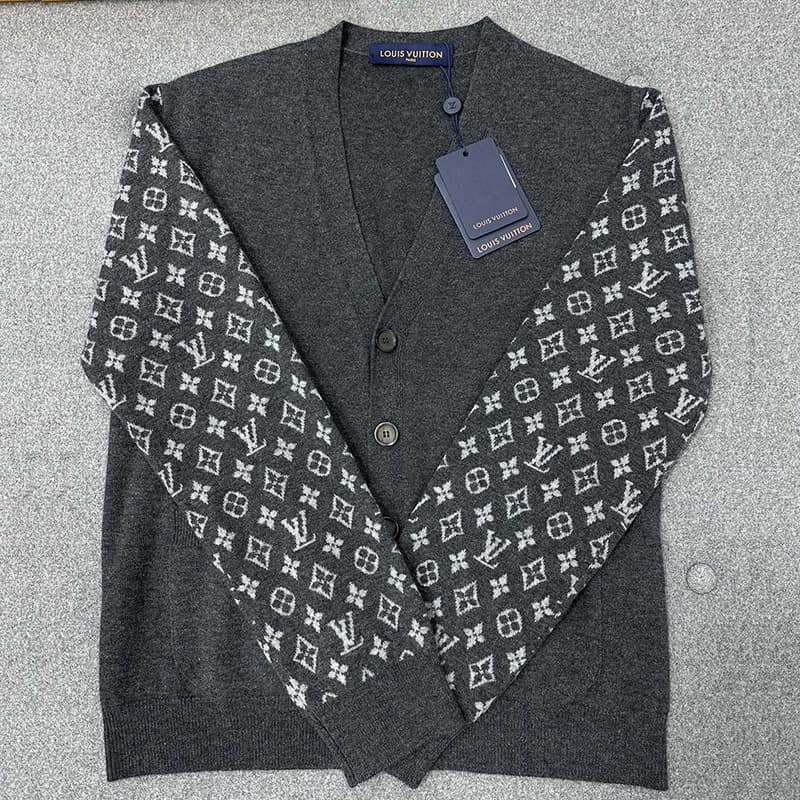 루이비통 모노그램 믹스 캐시미어 V넥 가디건