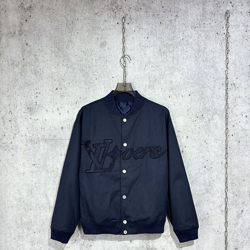 루이비통 엠브로이더드 LV 러버 블루종 자켓