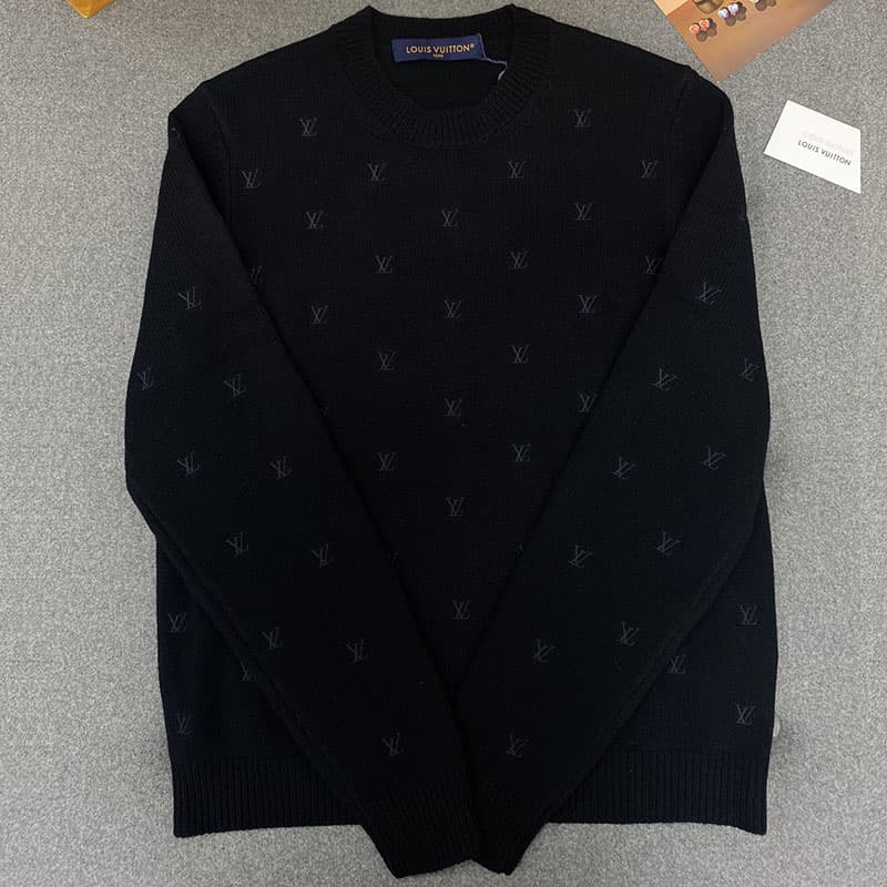 루이비통 24FW 엠브로이더드 시그니처 메리노 크루넥 1AFIXC