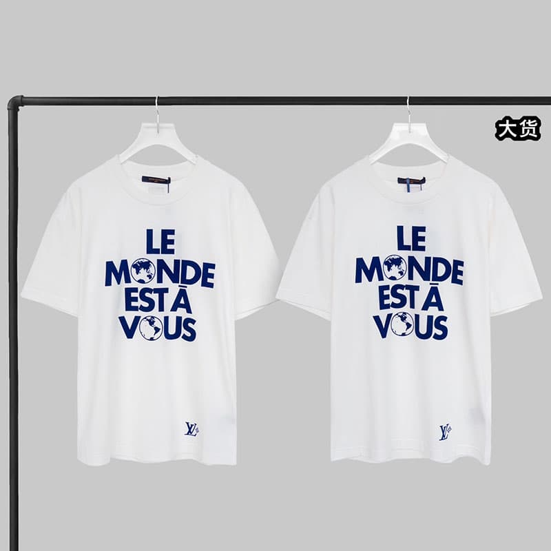 루이비통 Le Monde Est À Vous 그래픽 반팔 티셔츠
