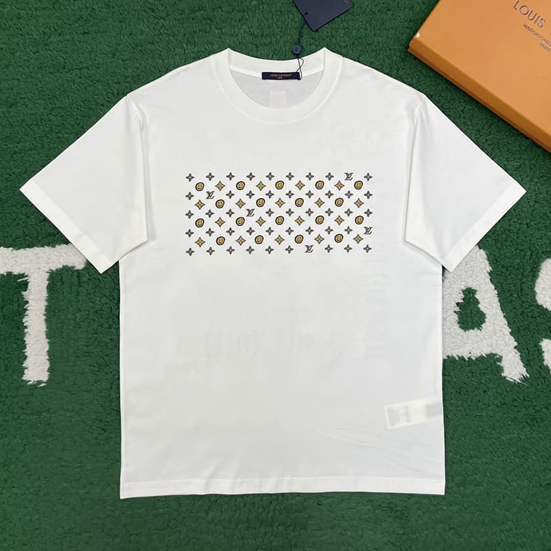 루이비통 x CPFM 스마일 LV 반팔 티셔츠