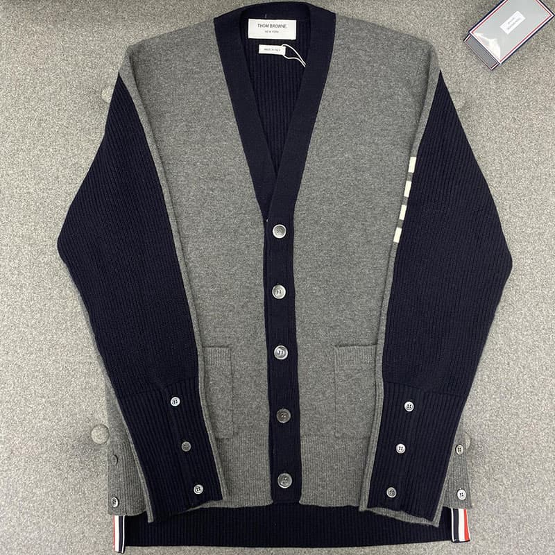 톰브라운 사선완장 4-Bar 하프 가디건