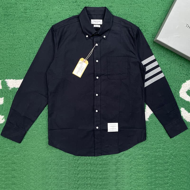 톰브라운 솔리드 플란넬 셔팅 사선완장 4-Bar 네임택 스트레이트 셔츠