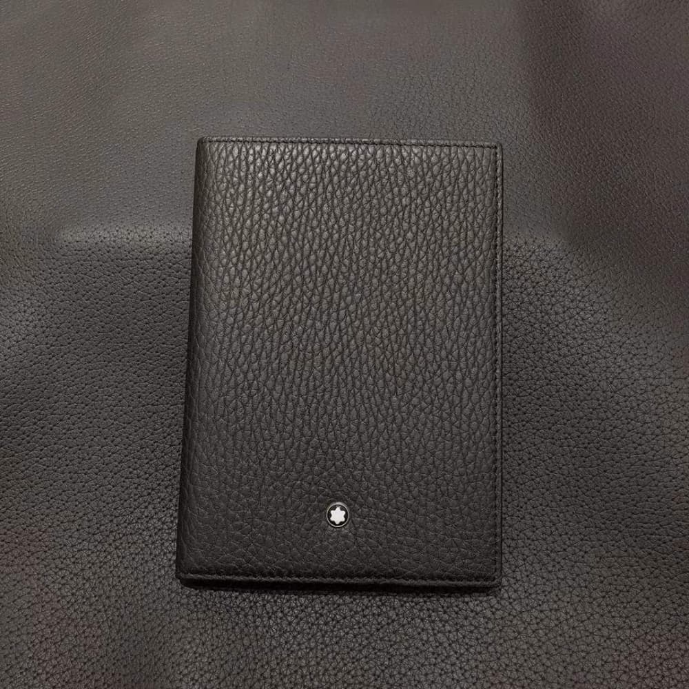 Mont Blanc Pass Port Case