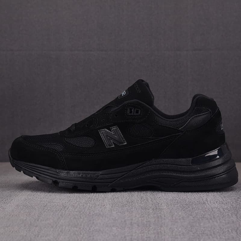 뉴발란스 NB 992 트리블 블랙 M992EA