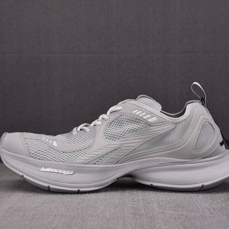 발렌시아가 서킷 스니커즈 SIZE 35-46