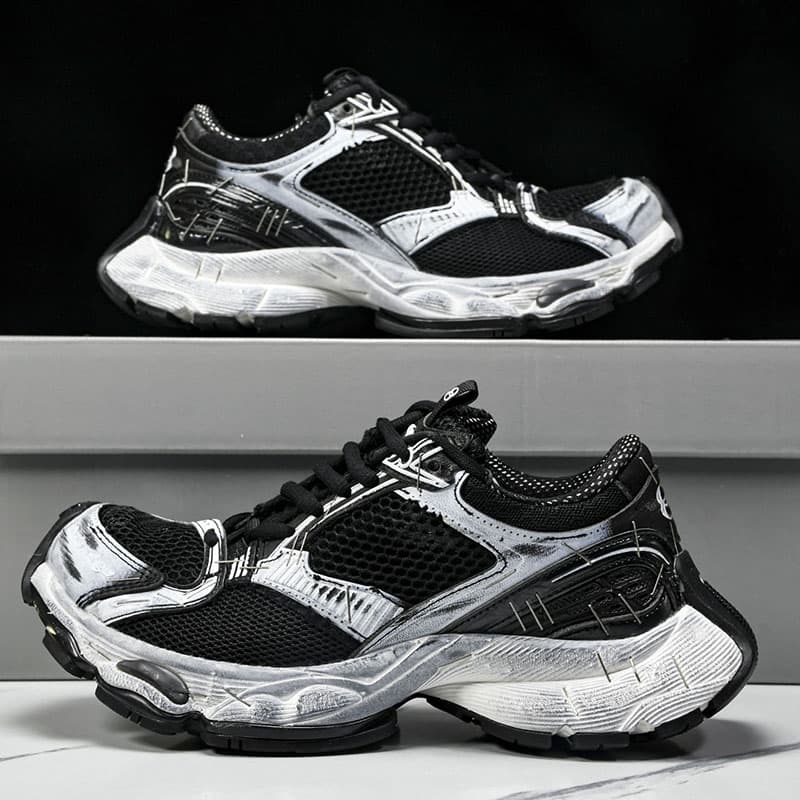 발렌시아가 스테이플러 스니커즈